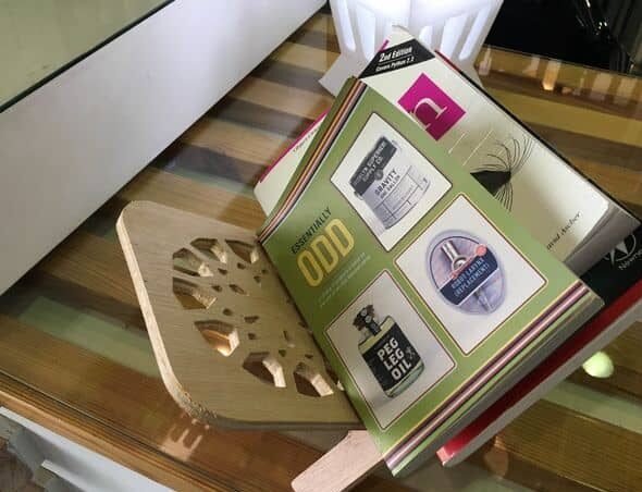 book-holder-free-laser-cutting-file.jpeg