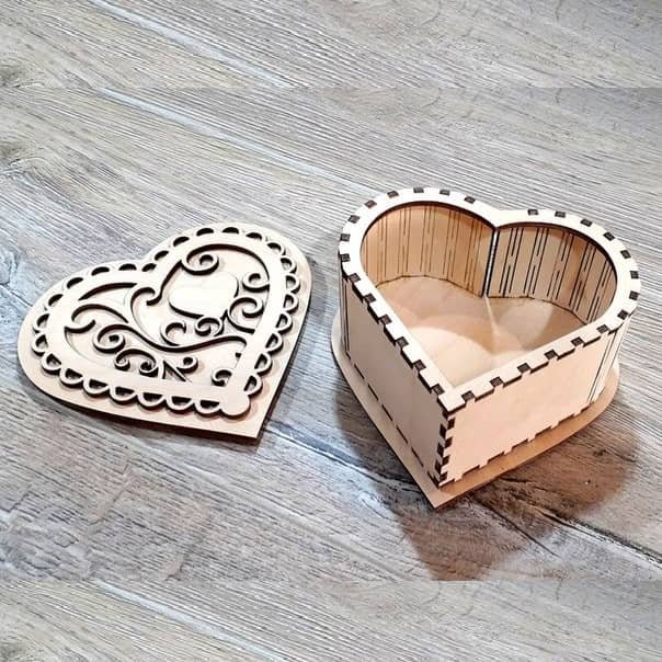 small-size-heart-shape-box-laser-cutting-design-file-image.jpeg