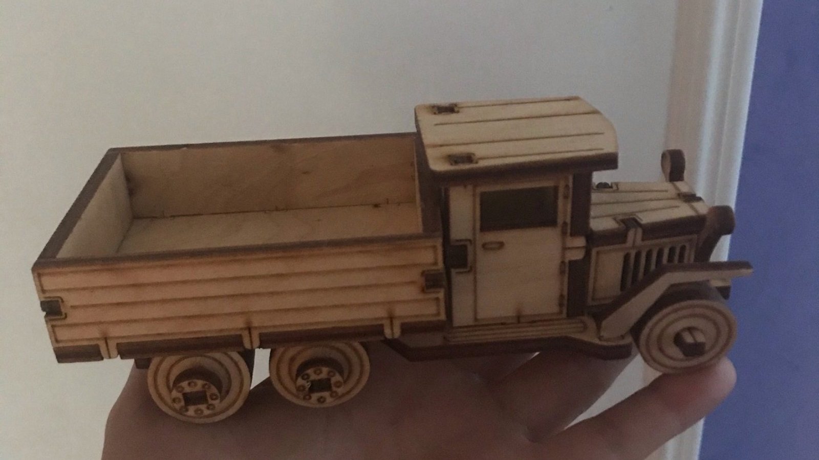 Wooden-toy-truck-free-laser-cutring-file.webp