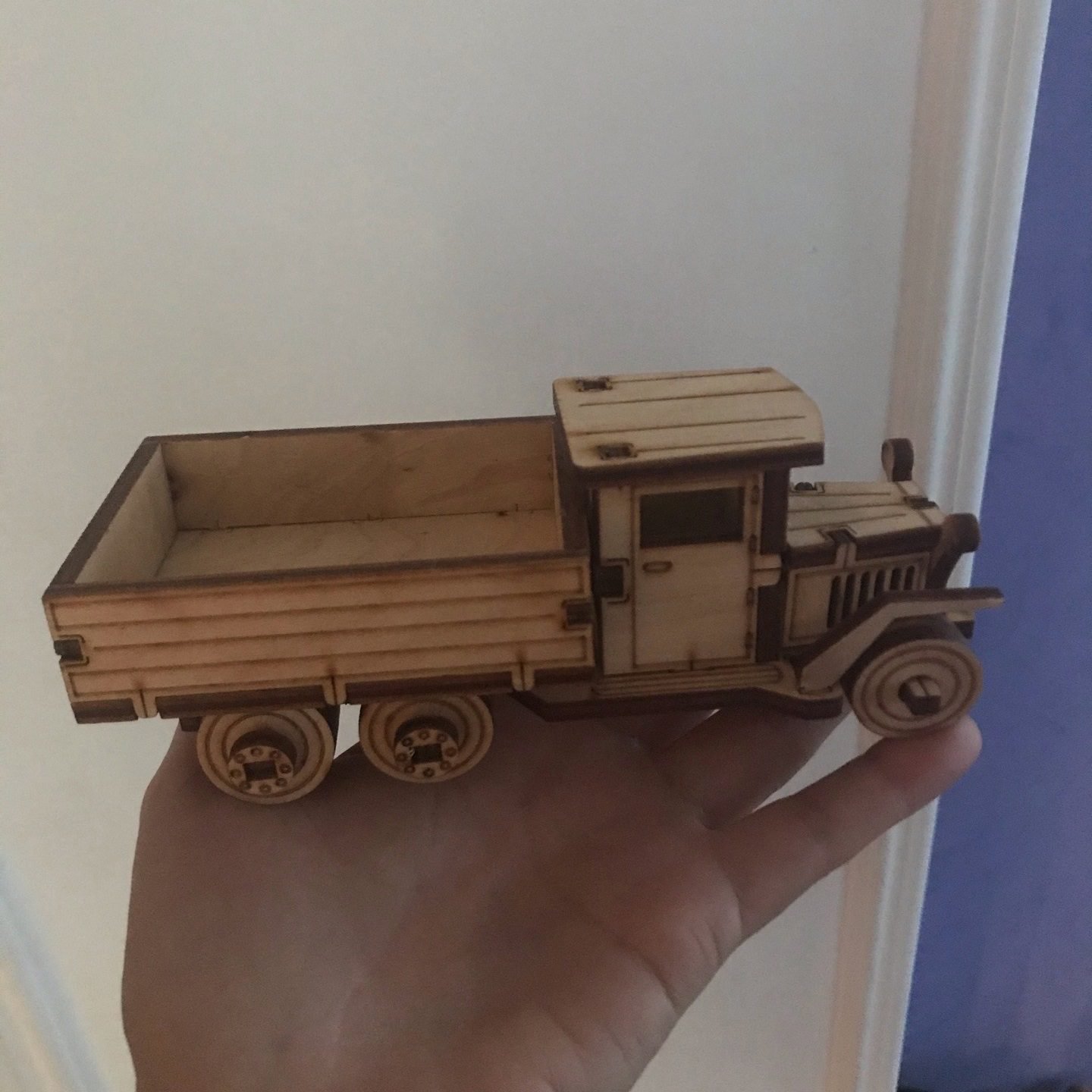Wooden-toy-truck-free-laser-cutring-file.webp