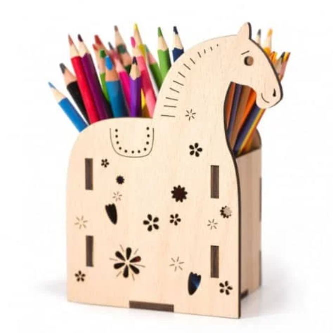Pencil-case-horse-free-laser-cutring-file.webp
