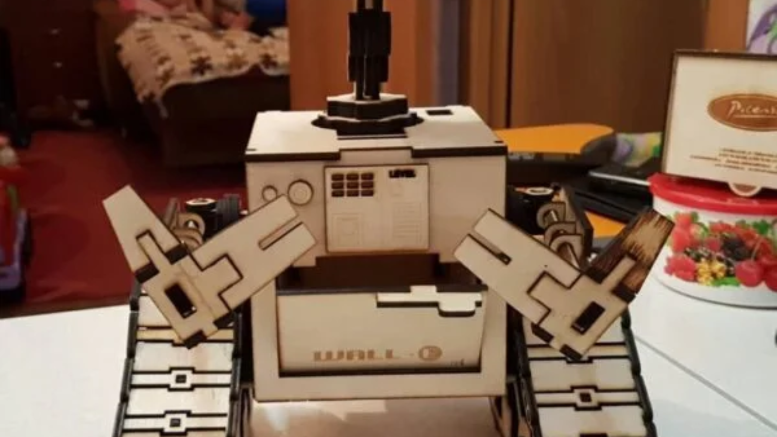 wall-e-robot-free-laser-cutring-file.webp